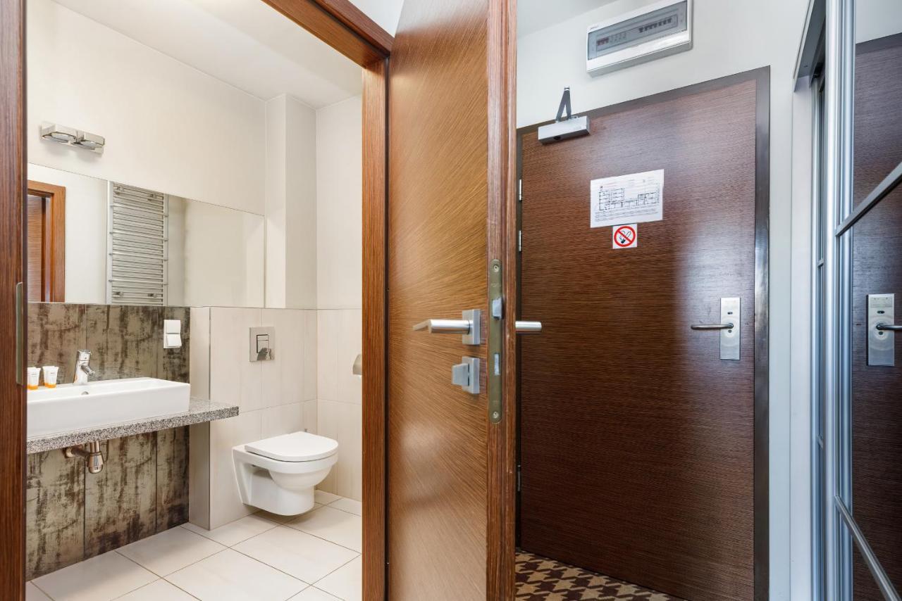 Mezzanine In 5 Star With Swimming Pool By Renters Aparthotel Kolobrzeg
