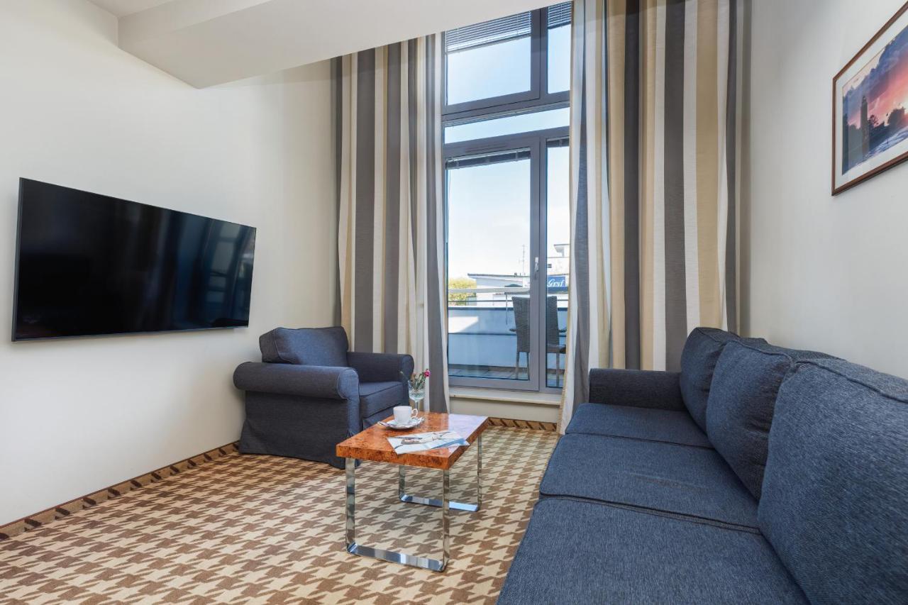 Aparthotel Mezzanine In 5 Star With Swimming Pool By Renters Kolobrzeg
