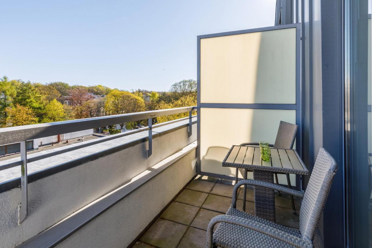 Mezzanine In 5 Star With Swimming Pool By Renters Aparthotel