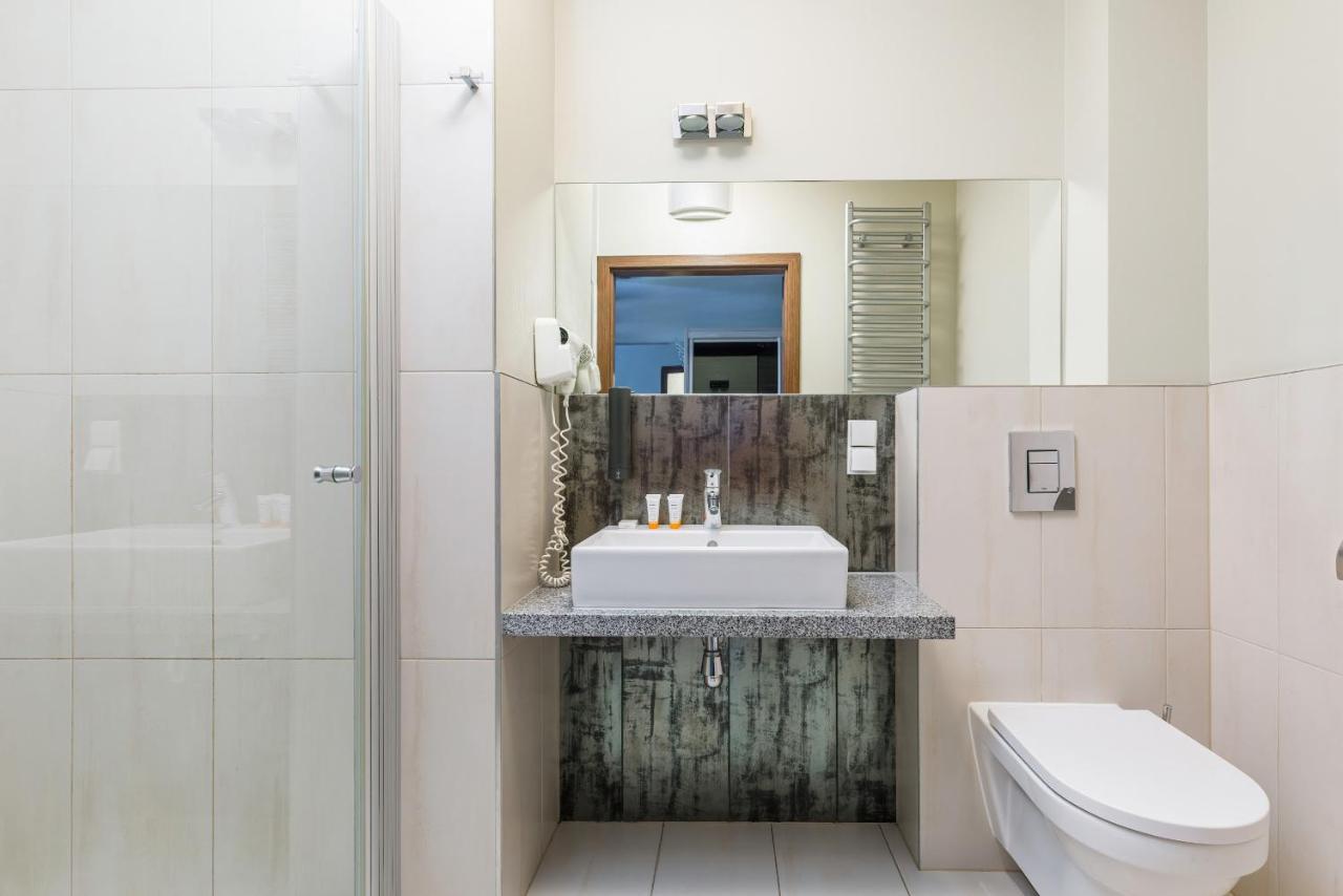 Mezzanine In 5 Star With Swimming Pool By Renters Aparthotel *