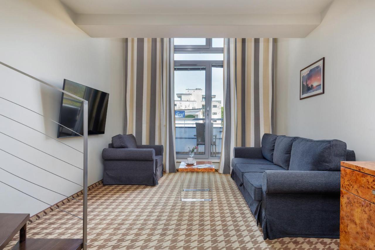 Mezzanine In 5 Star With Swimming Pool By Renters Aparthotel Kolobrzeg